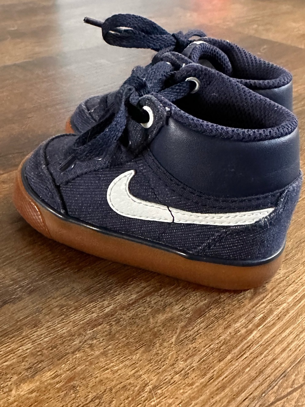 Nike Capri Infant High Top Denim Sneakers 580544-403 Size 4C like new